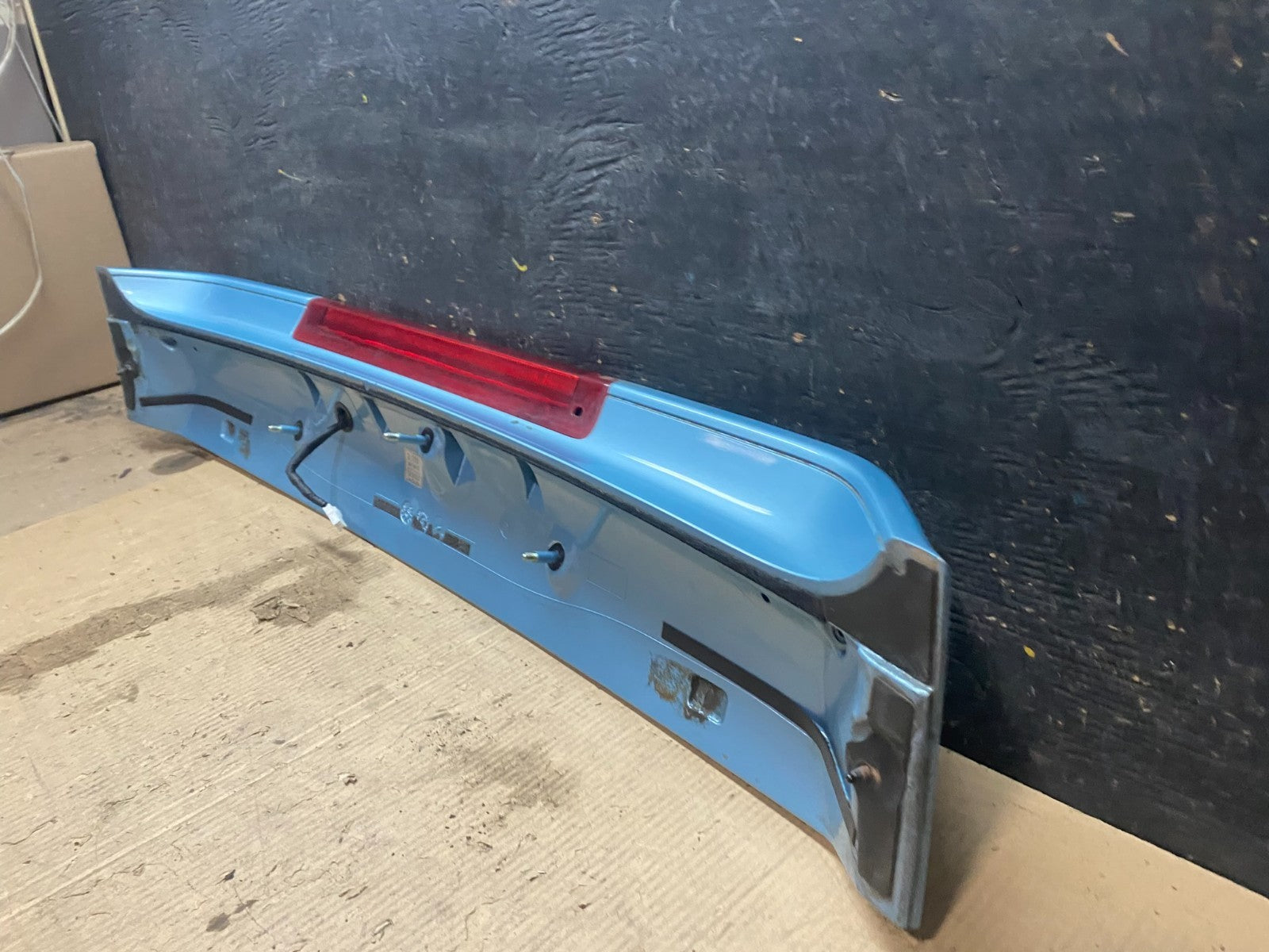 2005 to 2011 Hyundai Accent Trunk Lid Hatch 3rd Brake Light Spoiler X3417 DG7