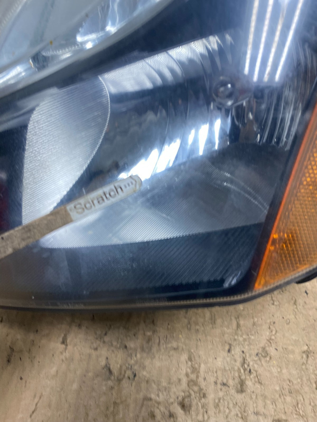 2010-2012 Nissan Sentra Halogen Left Driver LH Black Headlight Q8717 DW4