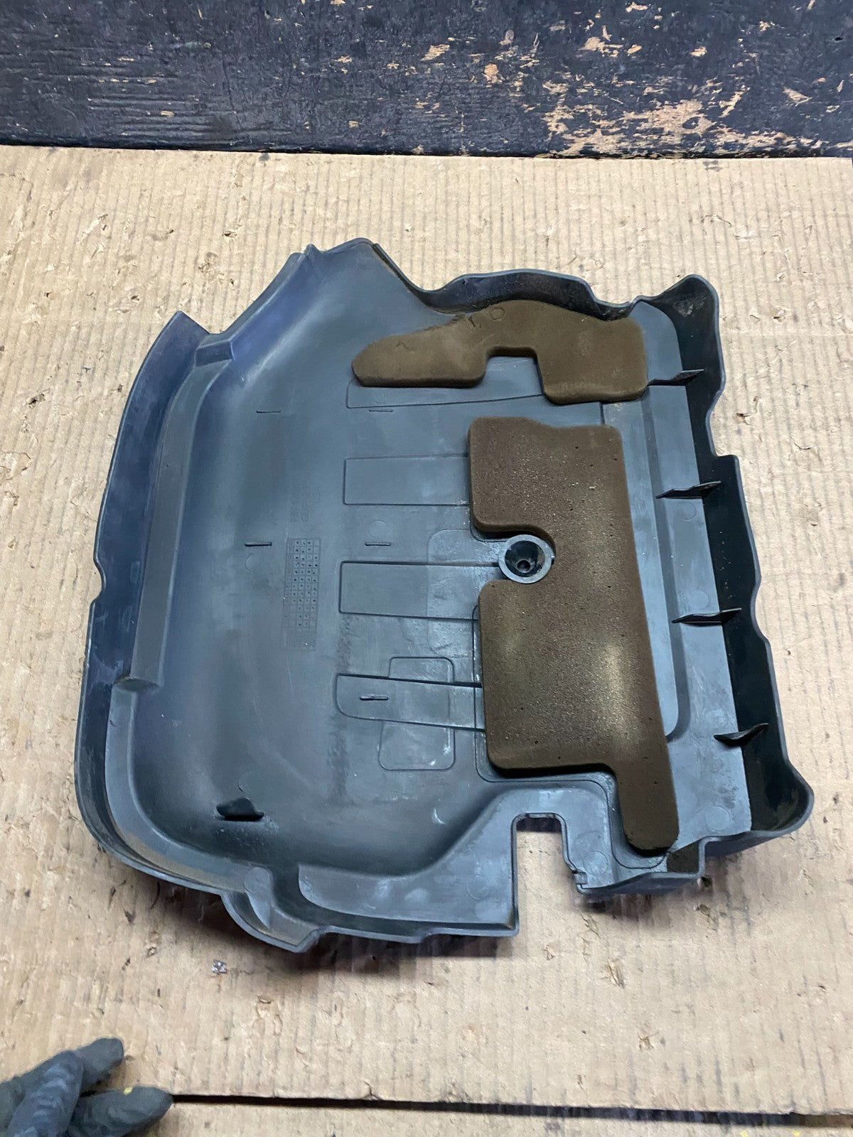 2008 to 2012 Chevrolet Malibu Engine Cover Plastic Motor Shield W6266 DG7