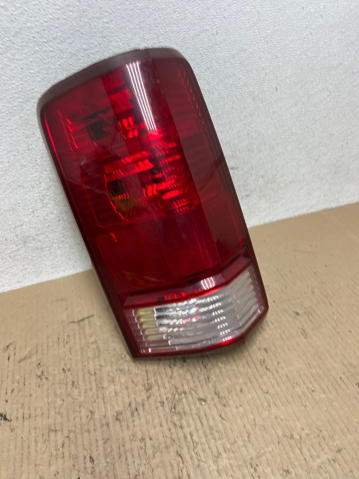 2007 - 2011 Dodge Nitro Left Driver Lh Side Tail Light AF7032 LK2