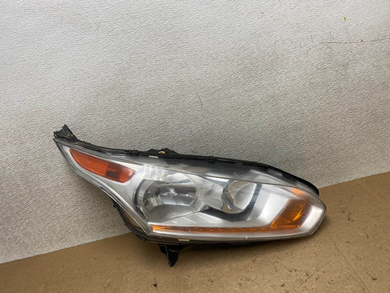 2014 to 2021 Ford Transit Connect Left Driver LH Side Headlight OEM W9125 DG0