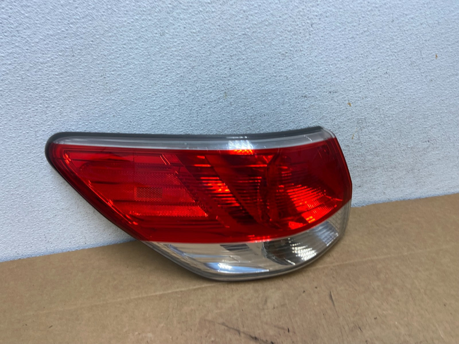 2013 to 2016 Nissan Pathfinder Left Driver Lh Side Tail light AD6053 DW0