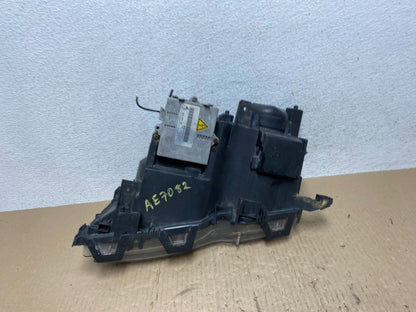2002 - 2005 BMW 3 E46 Sedan Right Passenger RH Xenon HID Headlight AE7082 DW7