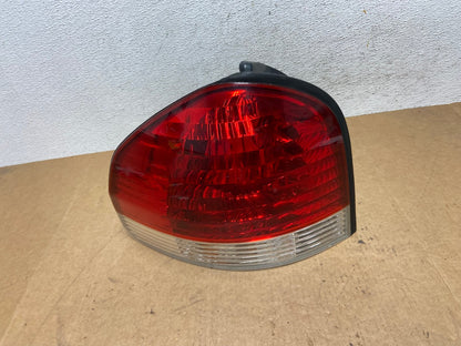 2005 to 2006 Hyundai Santa Fe Left Driver Side Tail Light AE3207 LK0
