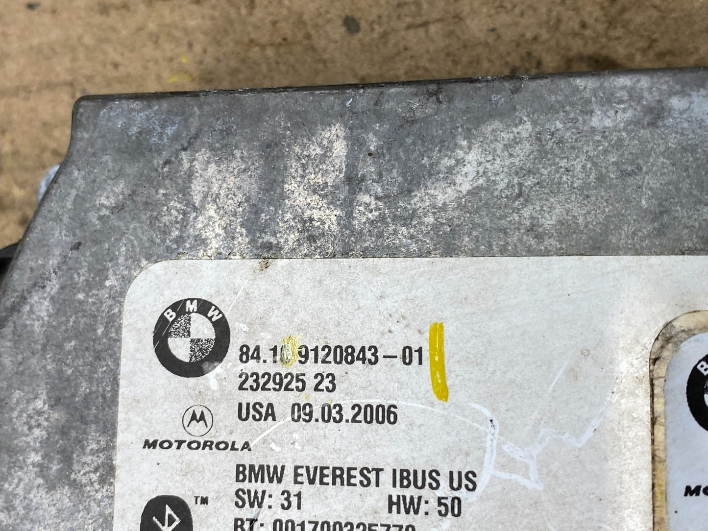 2000 to 2006 Bmw X5 Bluetooth  Control Module Computer Telematics OEM R8563 DG6