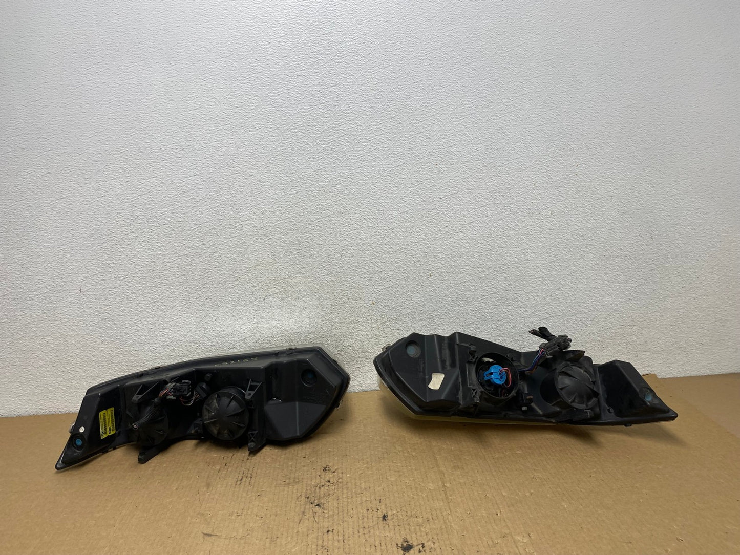 2003 to 2007 Saturn Ion Halogen Headlights Left+Right Side AG2158 LK7
