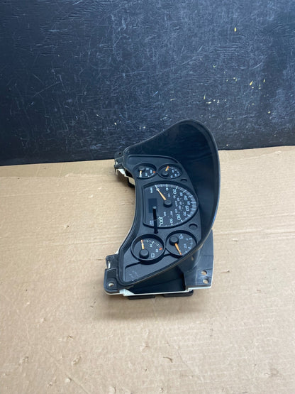 2003 to 2007 Chevrolet Express Speedometer Cluster Gauge 25755008 AF24732