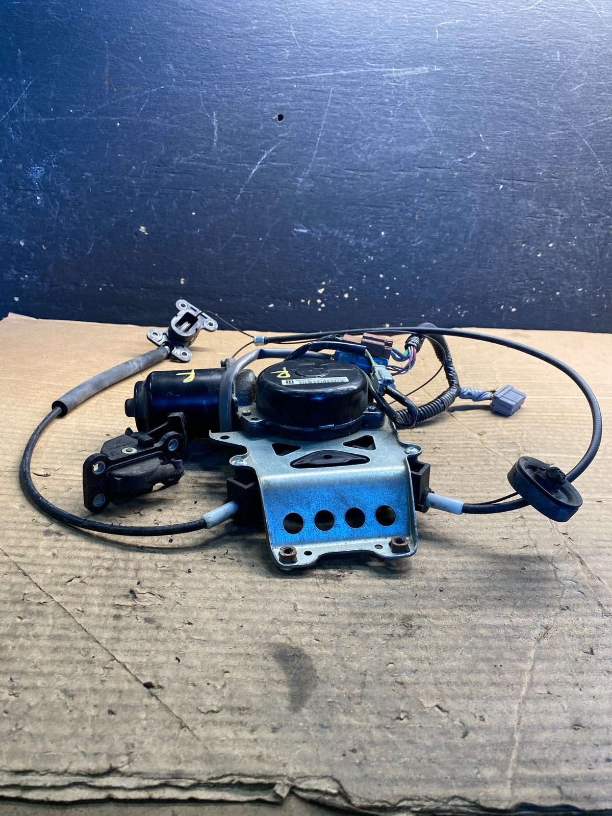 2005 - 2010 Honda Odyssey Rear Right Sliding Door Lock Actuator Motor AA7233 DG6