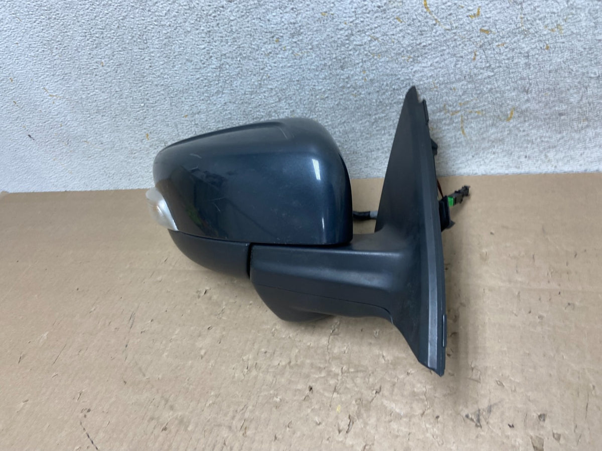 2010 to 2013 Volvo XC60 Right Passenger RH View Door Mirror W/Turn AI2342 DG1
