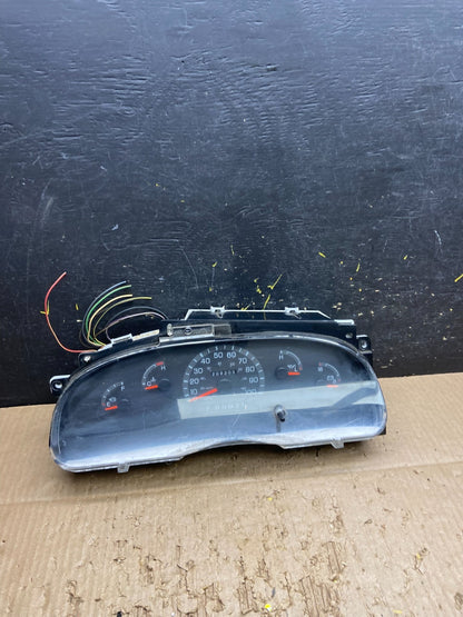 2001 - 2002 Ford Econoline E250 E350 Van Speedometer Instrument Cluster v7781 DG0