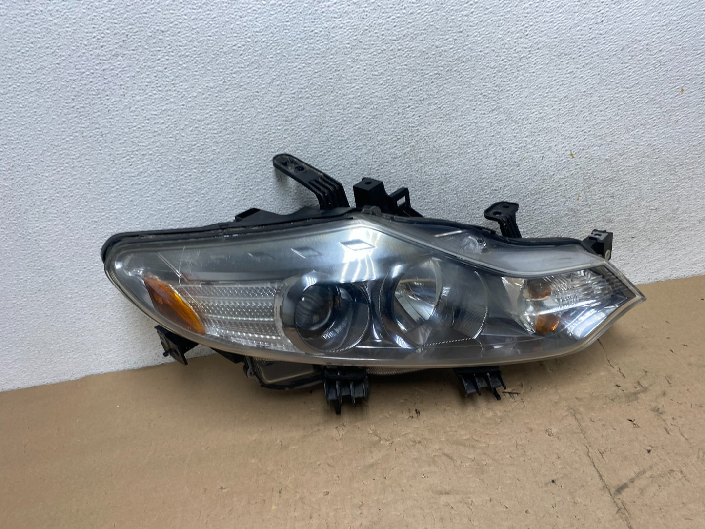 2011 to 2014 Nissan Murano Headlight Right Passenger Rh Halogen AG5614 DW0