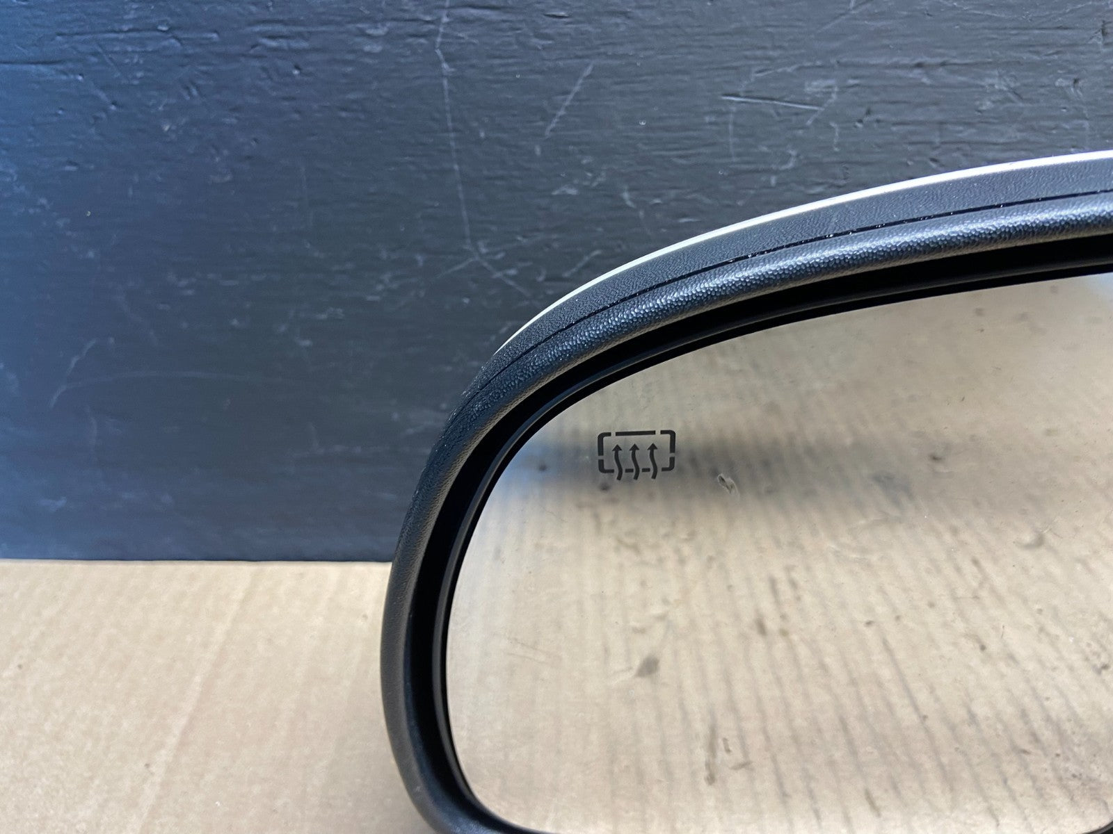 2003-2006 Chevrolet Tahoe Suburban Left Driver LH Heated Mirror AC0552 MS3