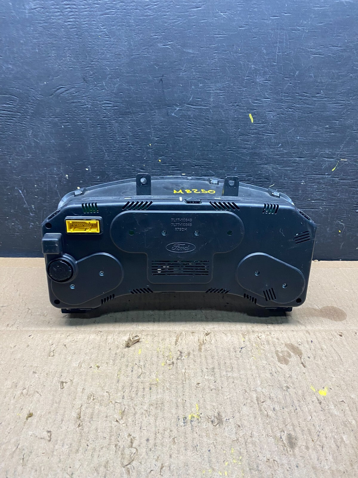 2007 to 2014 Expedition Speedometer Cluster Gauge M8250 PS4