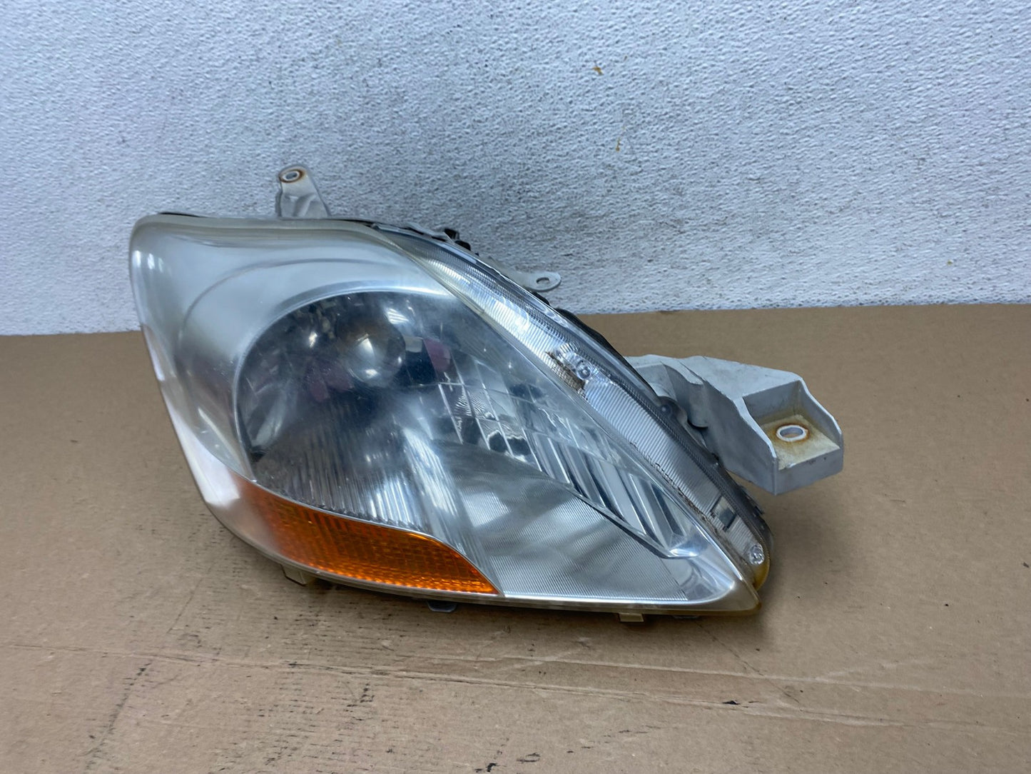 2007 2008 2009 Toyota Yaris Right Passenger RH Halogen Headlight AF4486 LK1