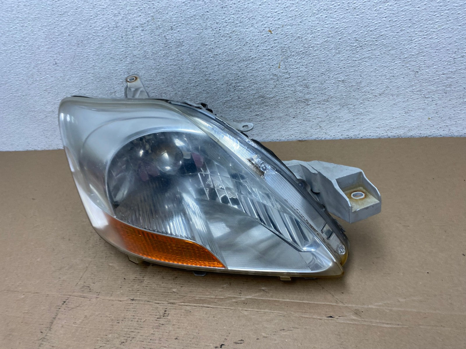 2007 2008 2009 Toyota Yaris Right Passenger RH Halogen Headlight AF4486 LK1