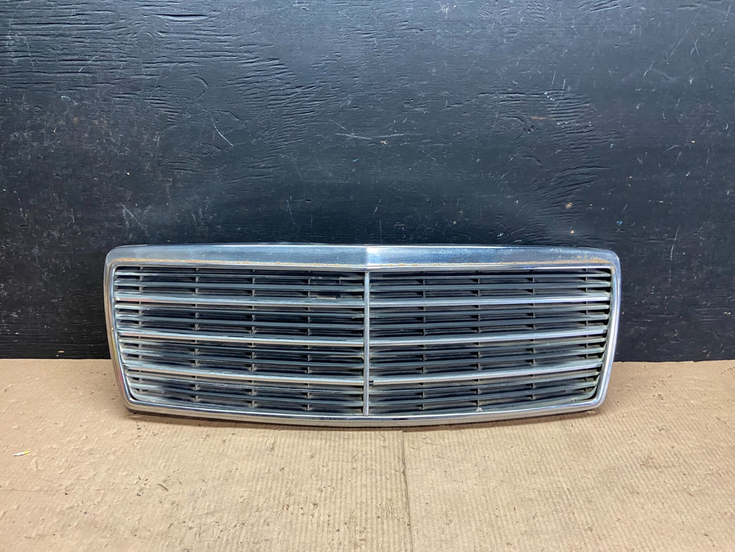 1994 to 1999 Mercedes-Benz W140 S600 S500 S320 Front Upper Grille OEM N92170