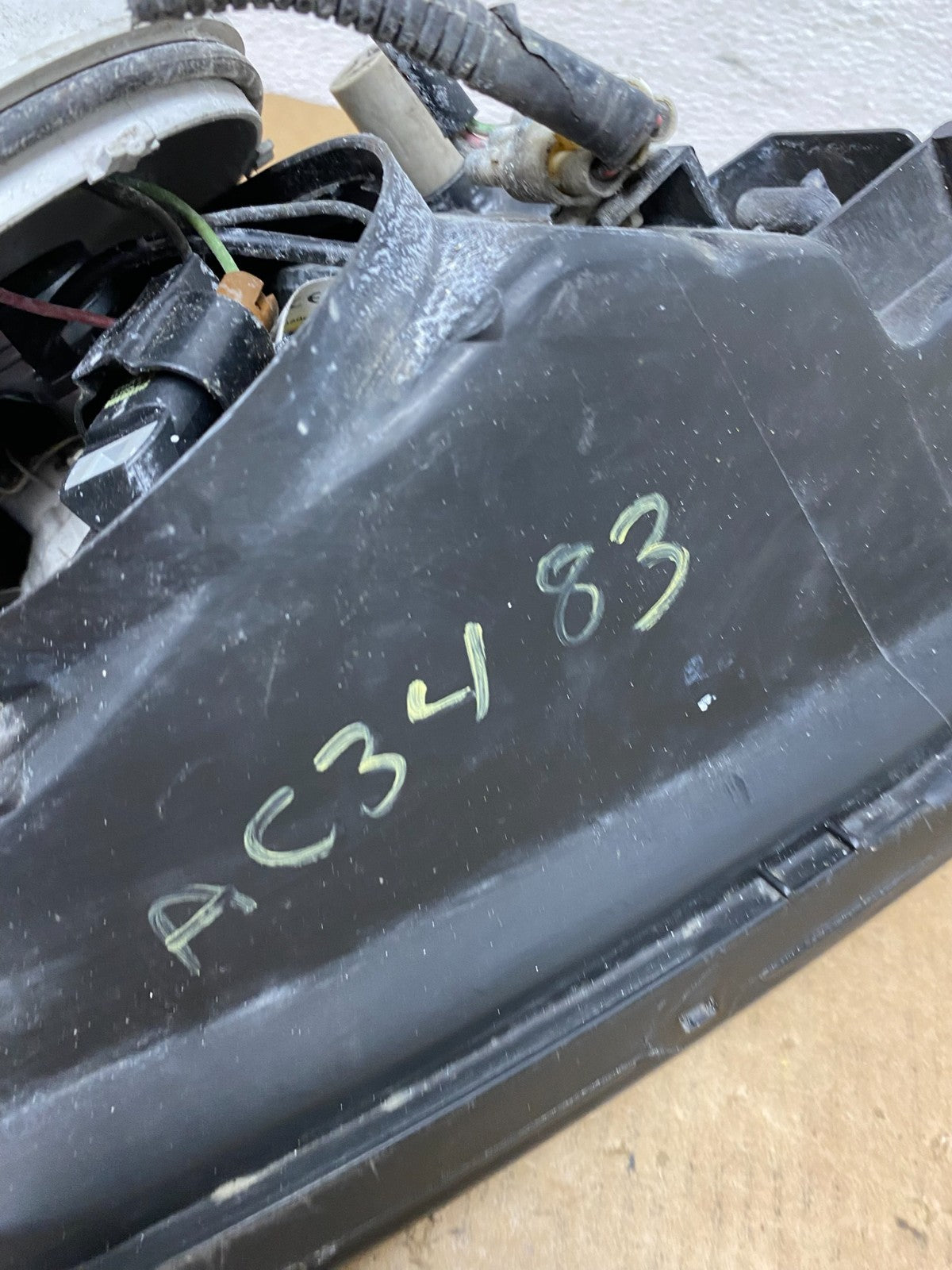 2001-2004 Subaru Legacy Outback Left Driver Lh Side Headlight AC3483 DW9