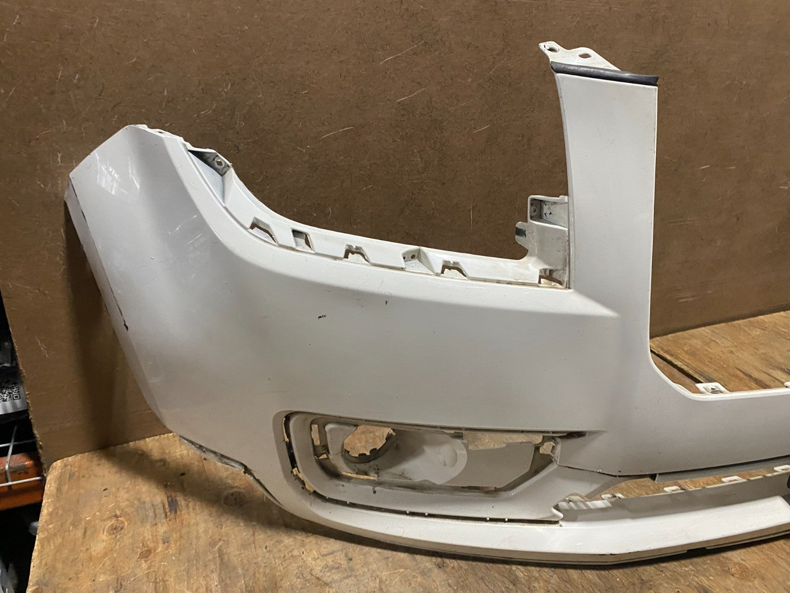 2013 to 2016 GMC Acadia Front Upper Bumper Cover AF35741