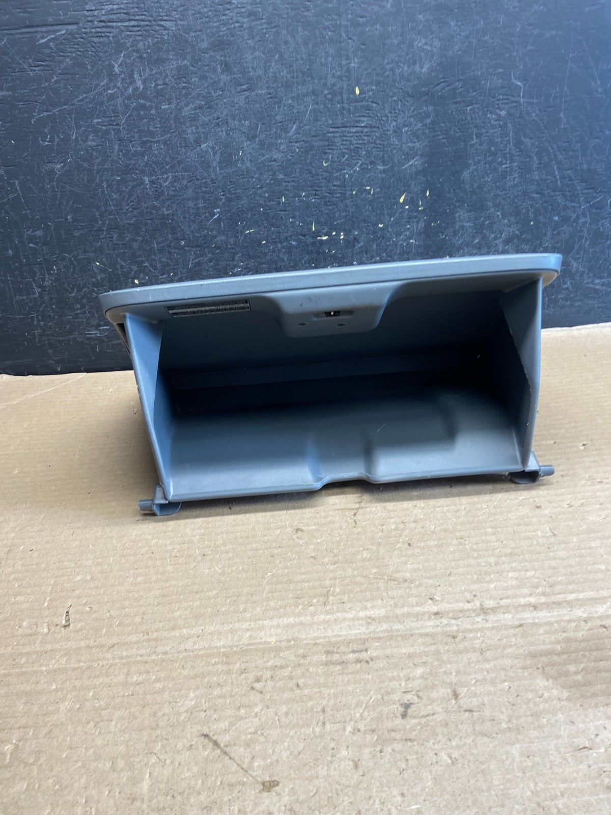 2001-2005 Toyota RAV4 Front Right Passenger Storage Glove Box ah3536 DG3