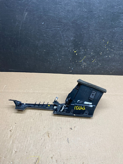 2014-2018 Infiniti Q50 Left Side Center Dash Air AC A/C Vent T4531 DG4