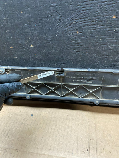 1995 to 1996 Subaru Legacy Wagon Trunk Mounted Center Tail Light Panel J3854 DG9