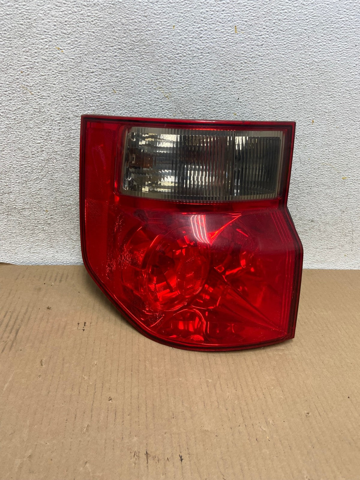 2003 to 2008 Honda Element Left Driver LH Side Tail Light AH3036 LK0
