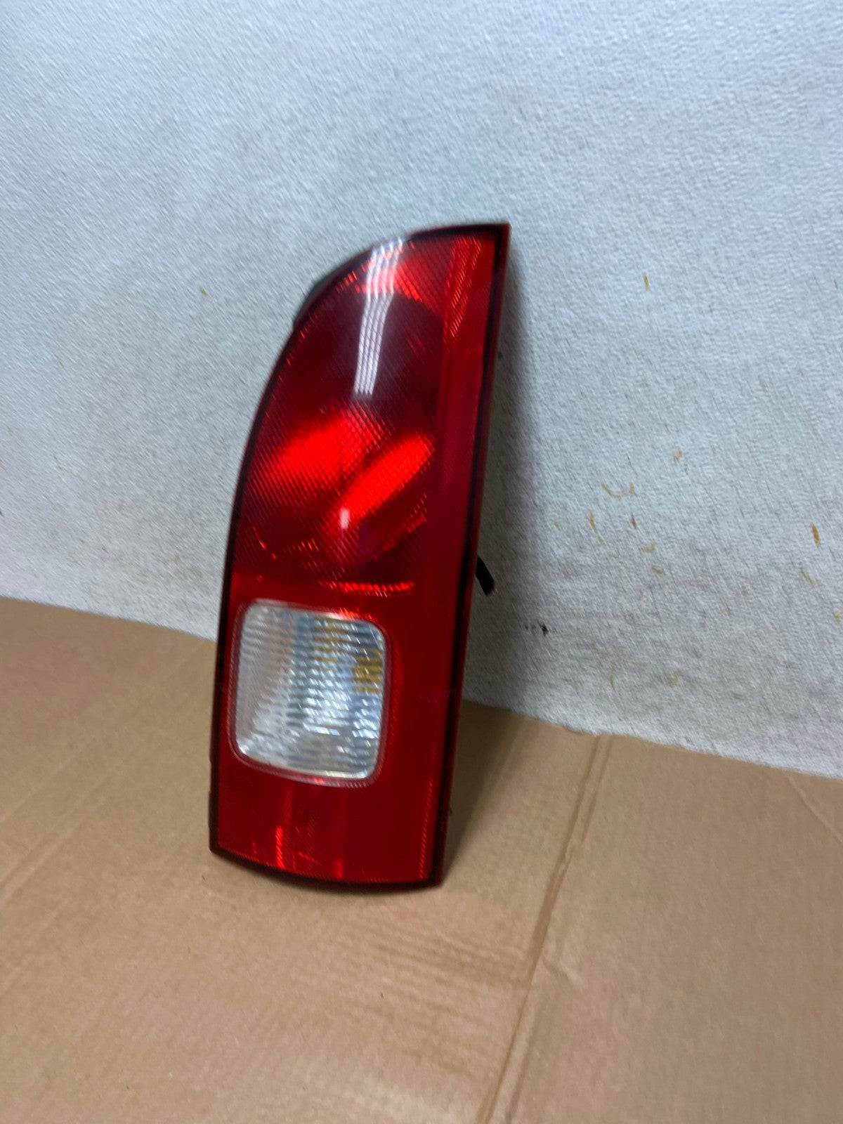 2001 to 2002 Nissan Quest Right Passenger Rh Side Tail Light AI3730 LK1