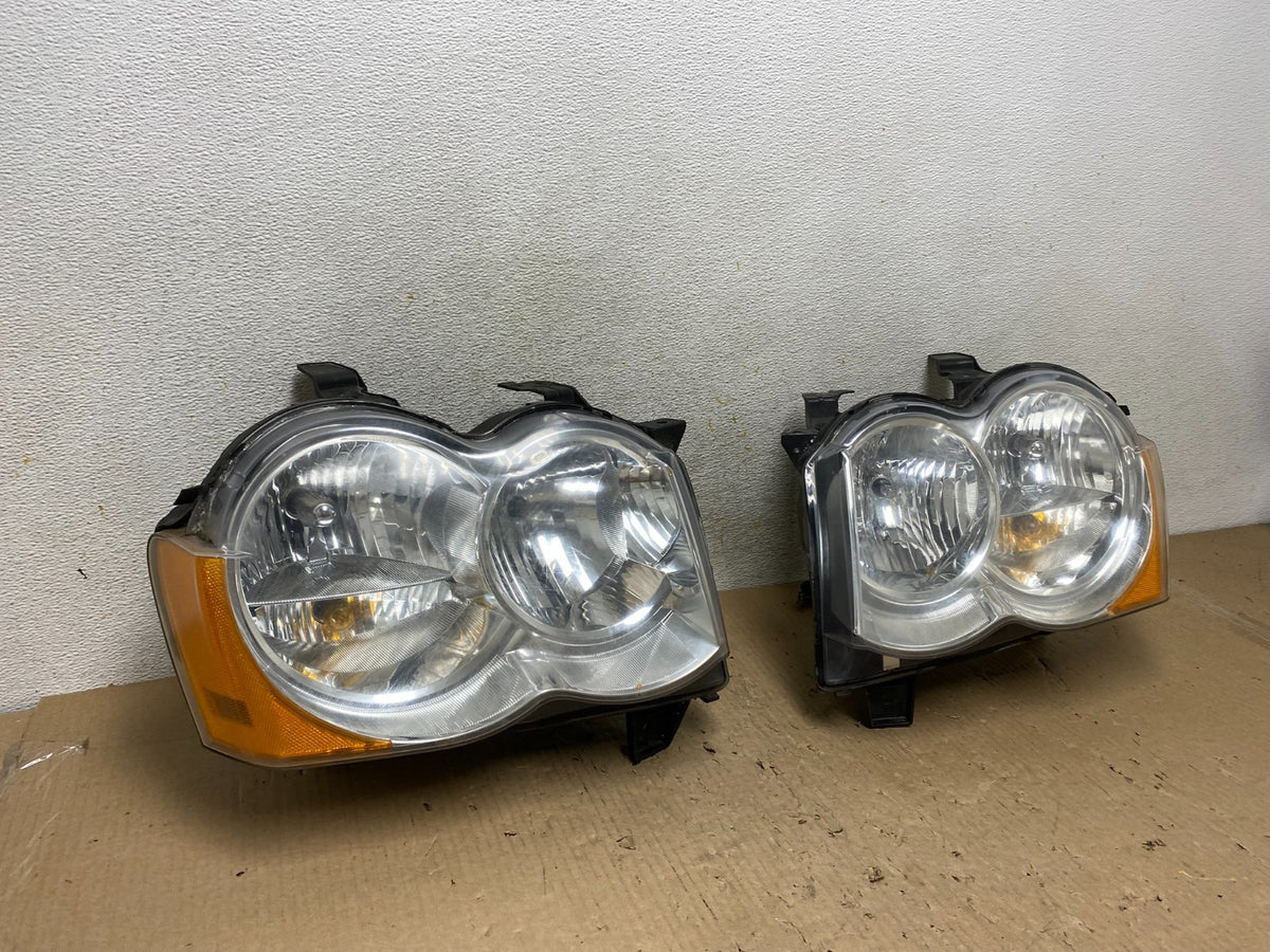 2008-2010 Jeep Grand Cherokee Left+Right Set Halogen Headlights AH5957 DW1