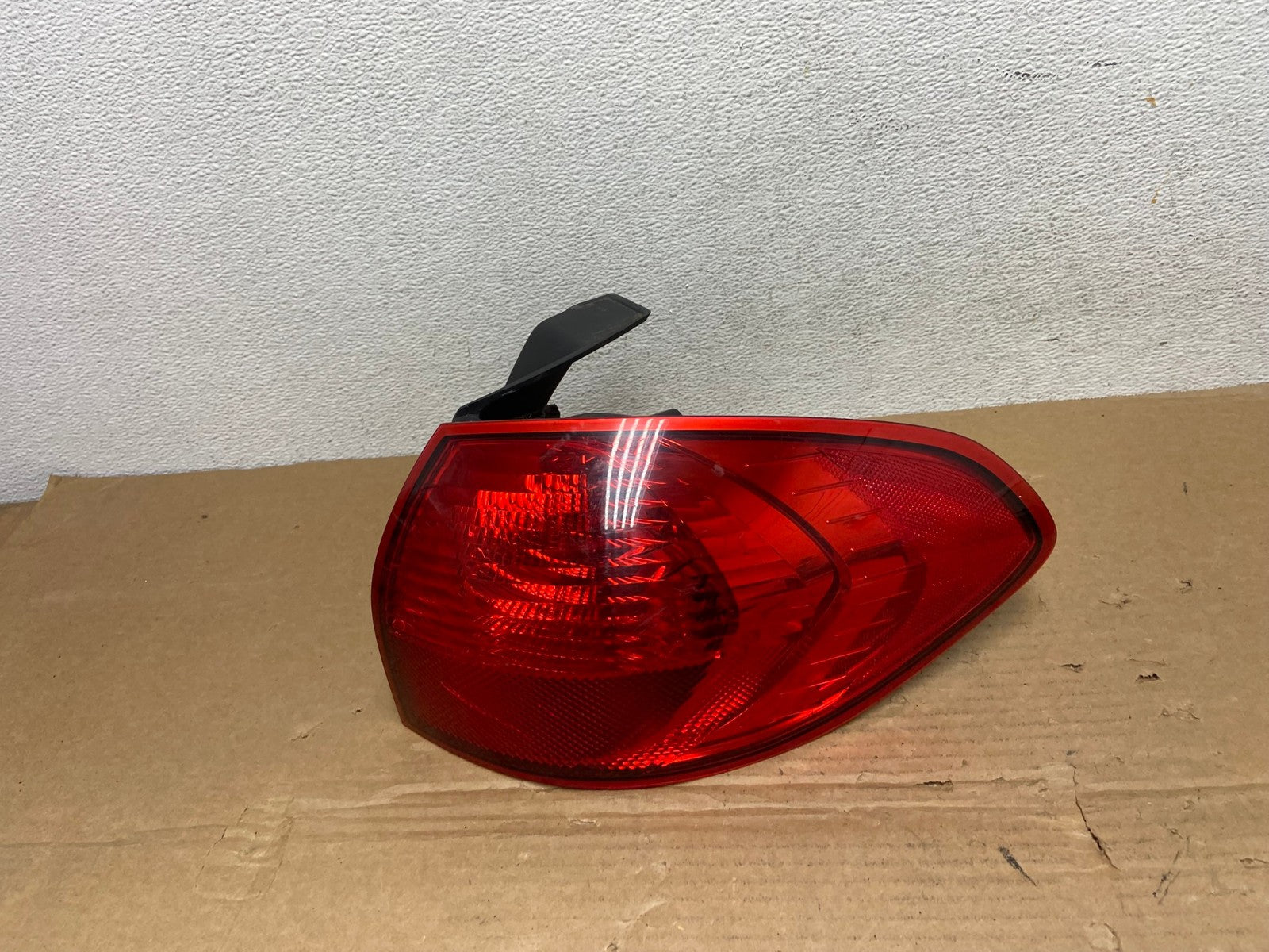 2008 to 2014 Subaru Tribeca Right Passenger RH Side Tail Light AD3907 LK0