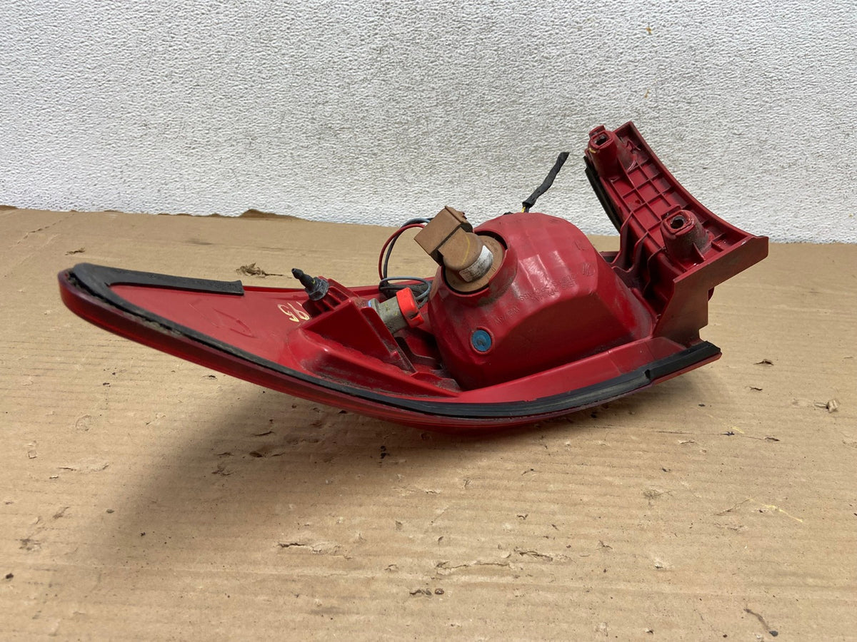 2009 2010 2011 2012 Chevrolet Traverse Left Driver LH Tail Light AG8195 LK5