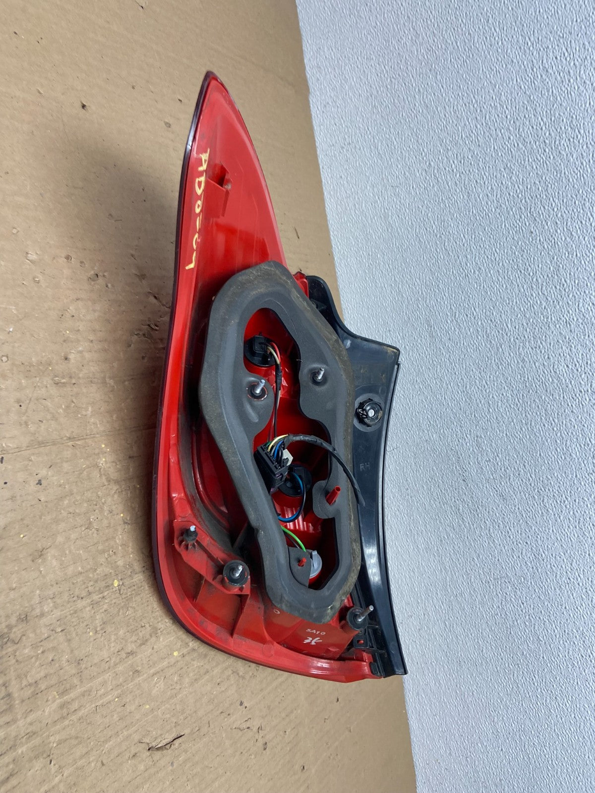 2013 to 2016 Buick Encore Right Passenger RH Side Tail Light Oem AB8509  DG5