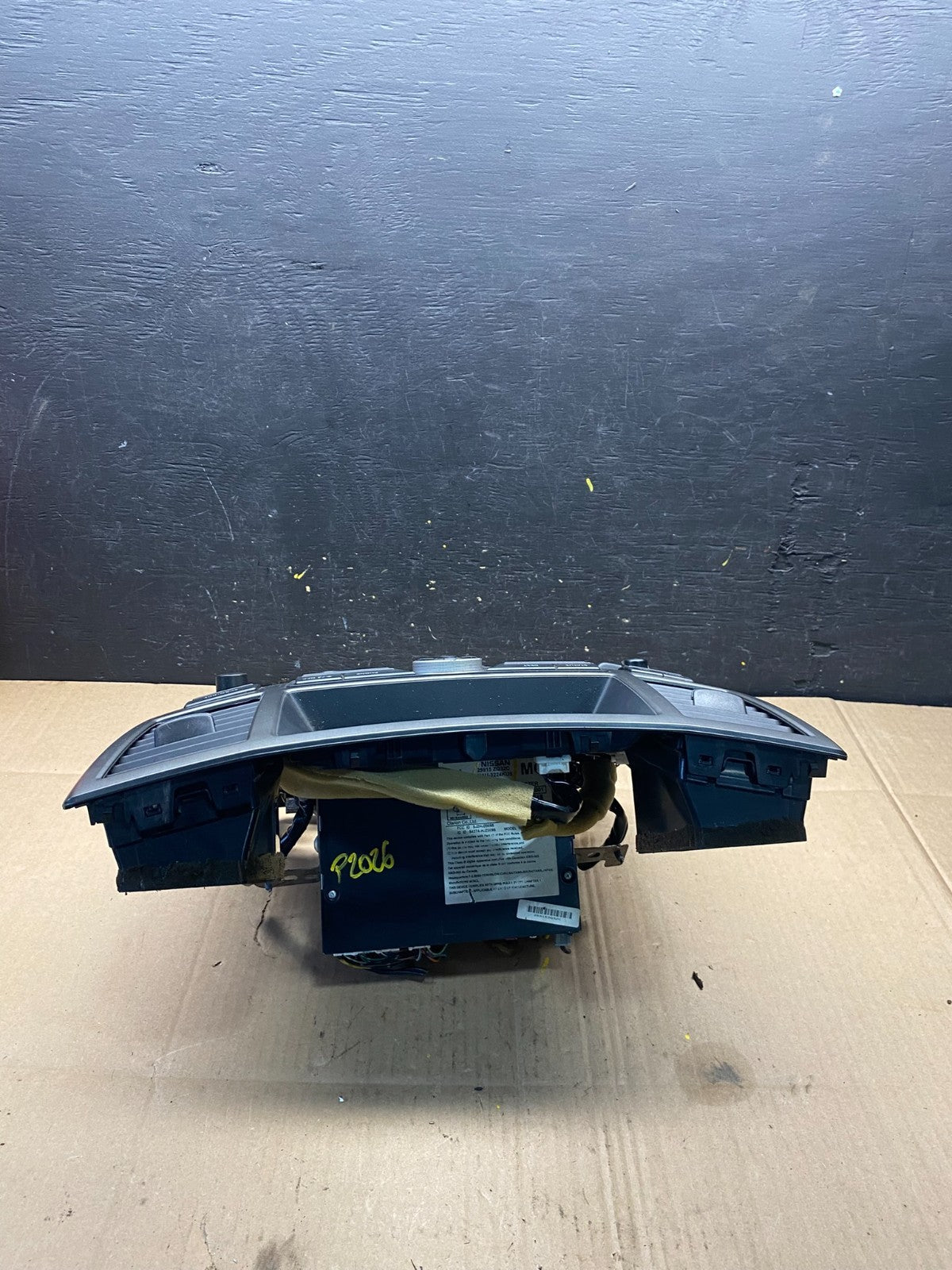 2008 to 2012 Nissan Armada Bose Radio CD Player A/C Climate Control OEM P2026 DG3