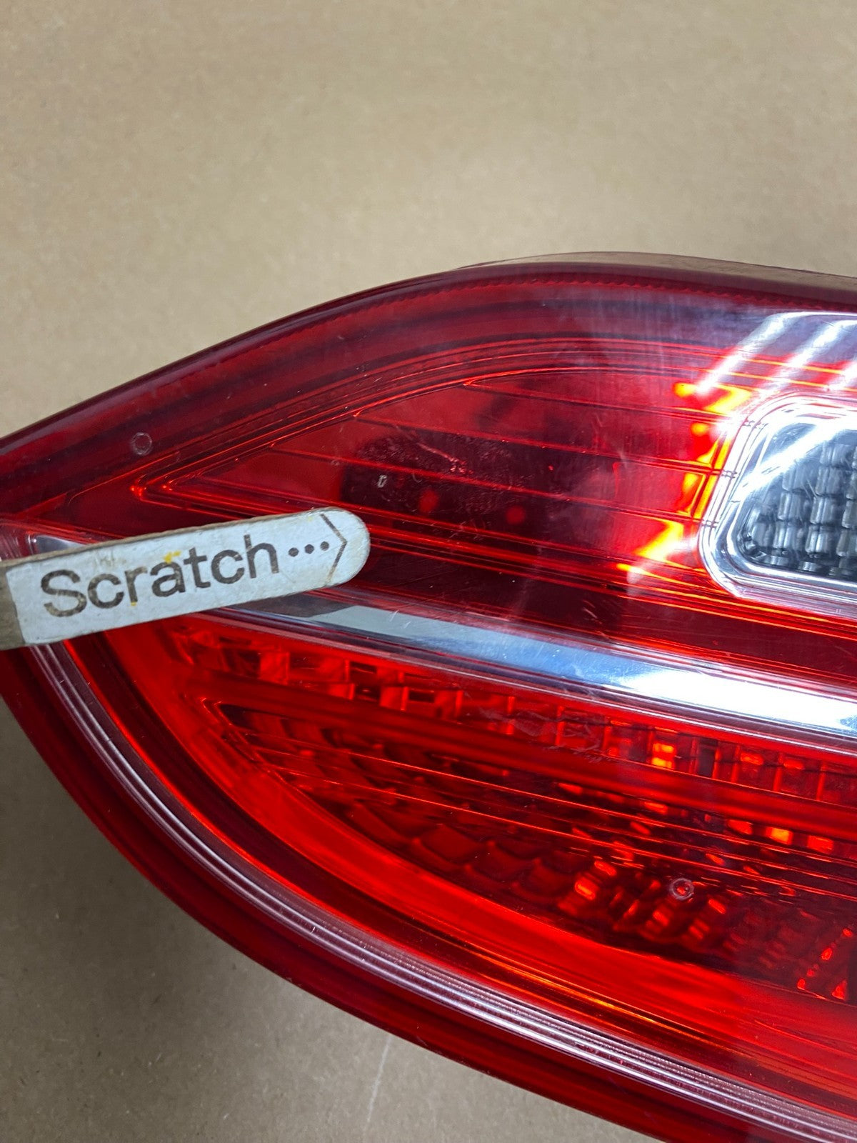 2013-2016 Hyundai Santa Fe Sport Left Driver LH Inner Tail Light P8059 DW3