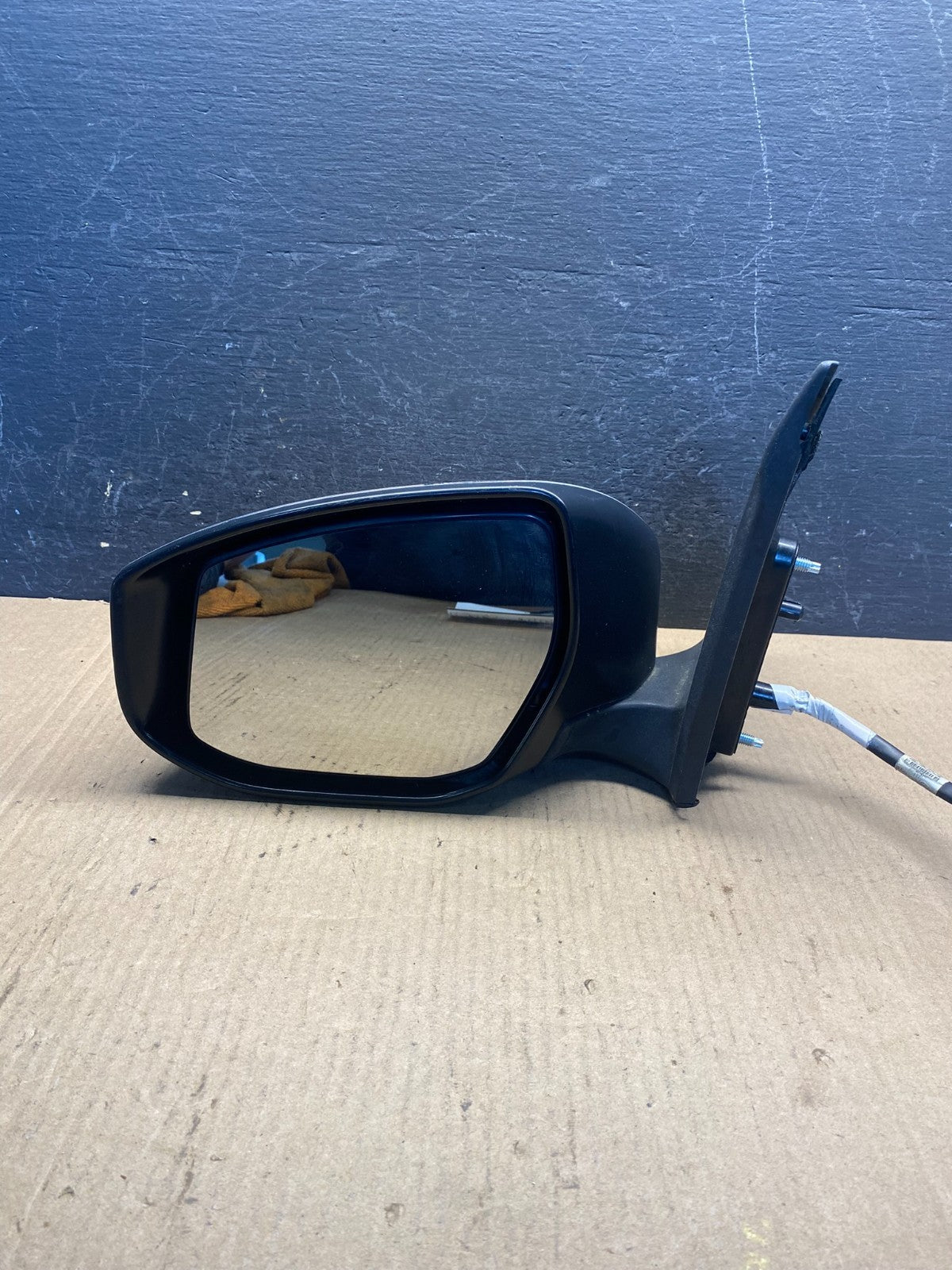 2013 to 2019 Nissan Sentra Left Driver Side Door View Mirror AE6370 DW8