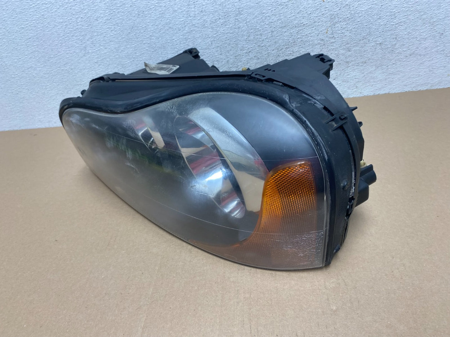 2003-2013 Volvo XC90 Left Driver LH Side Halogen Headlight AE7140 DW1