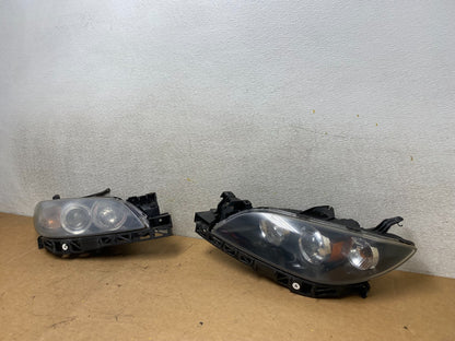 2004 to 2009 Mazda 3 Sedan Left+Right Side Halogen Headlights X5018 DW1