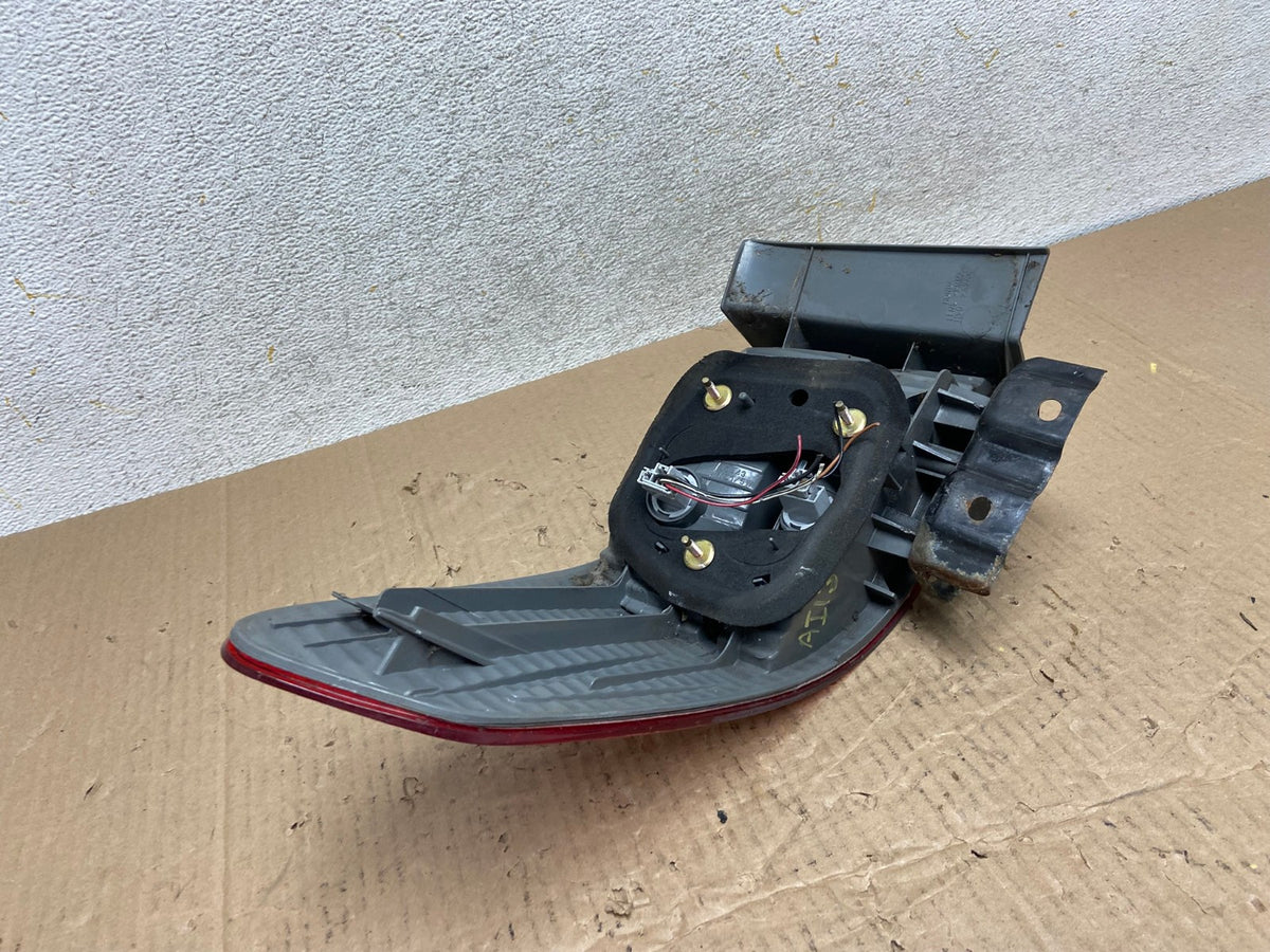 2003 to 2004 Honda Accord Sedan Right Passenger Rh Side Tail light AI1323 LK4