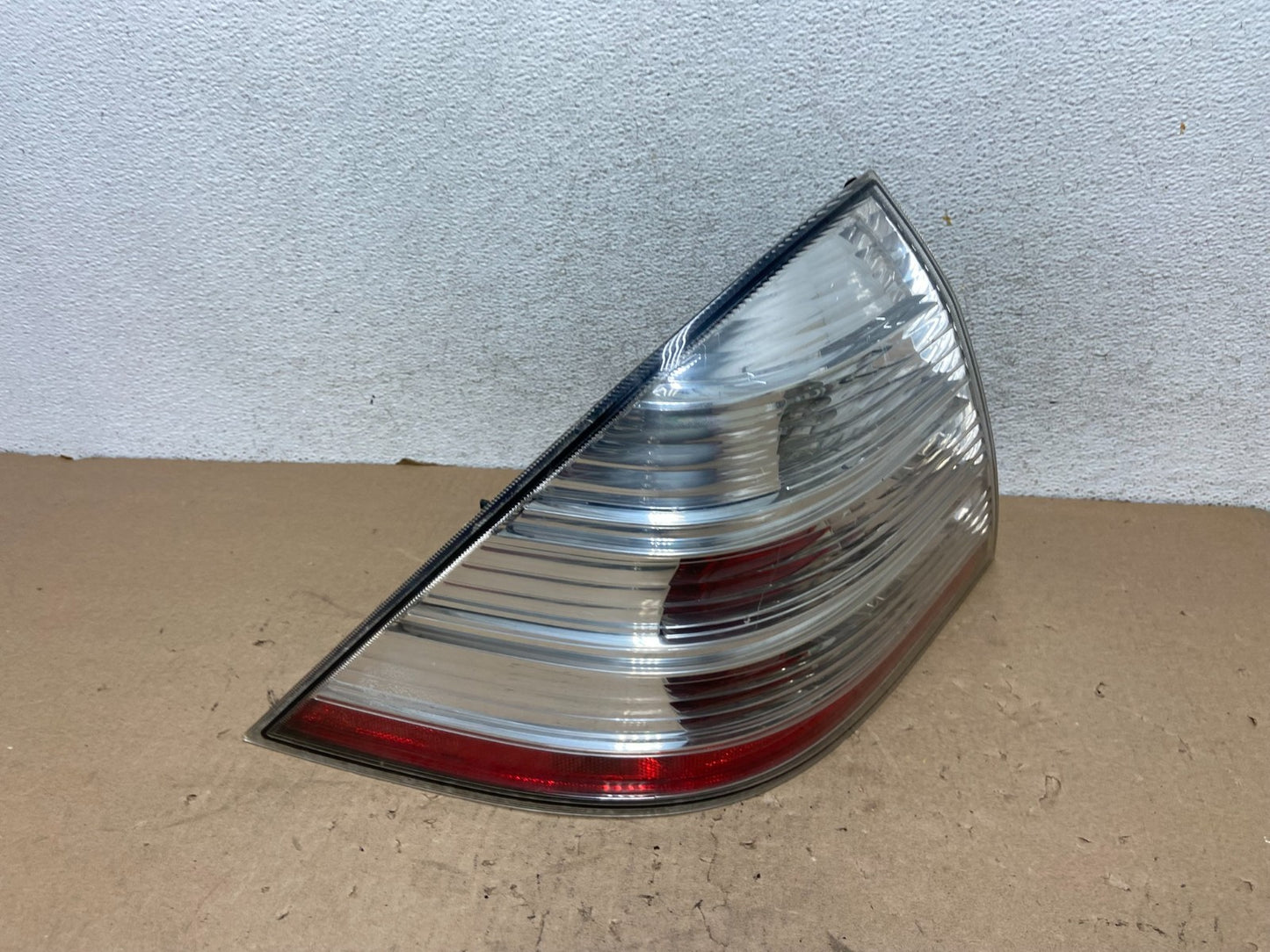 2008-2009 Ford Taurus Left Driver Lh Side Tail Light AG43512