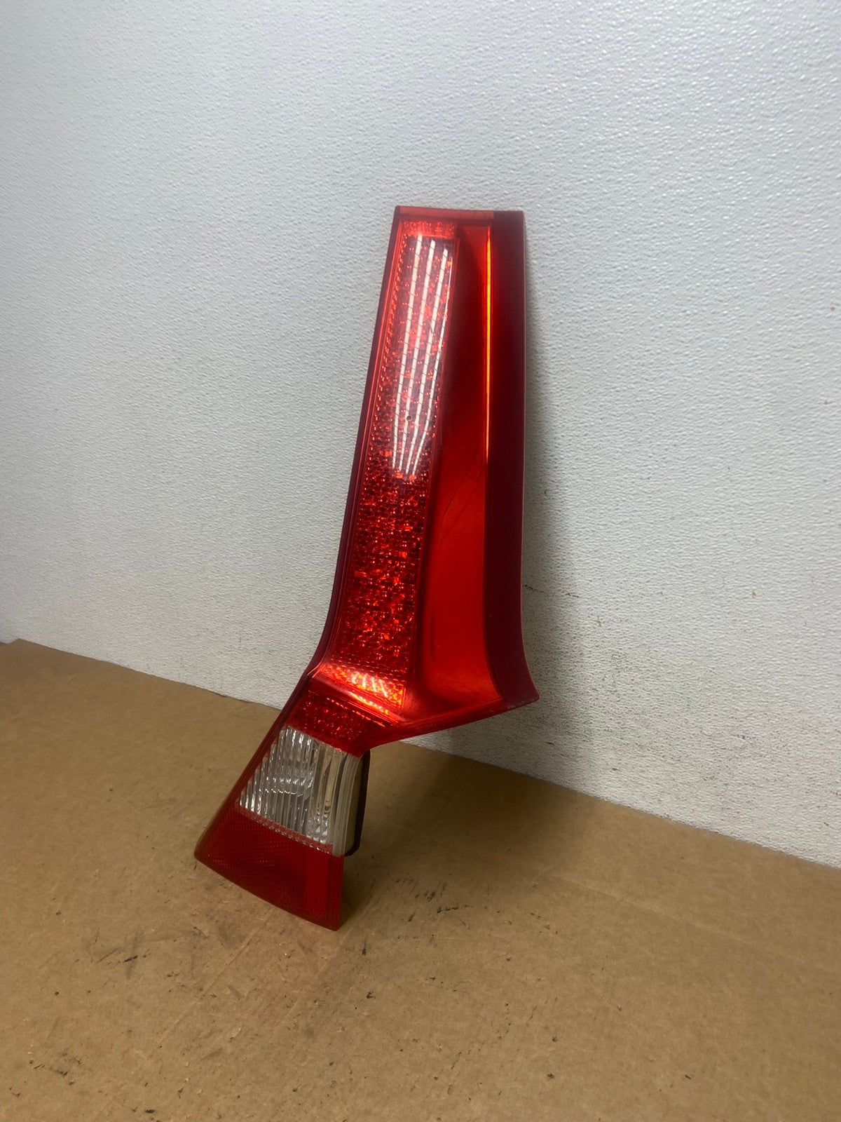 2008 to 2013 Volvo XC70 V70 Right Passenger Tail Light Upper AD5194 LK1