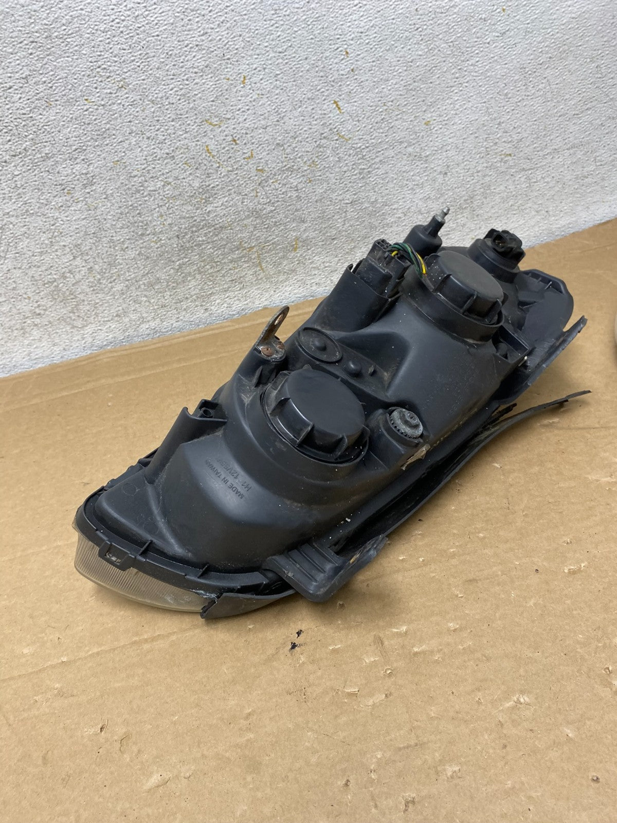 2004 2005 2006 Hyundai Elantra Left Driver LH Halogen Headlight AH8253 DW6