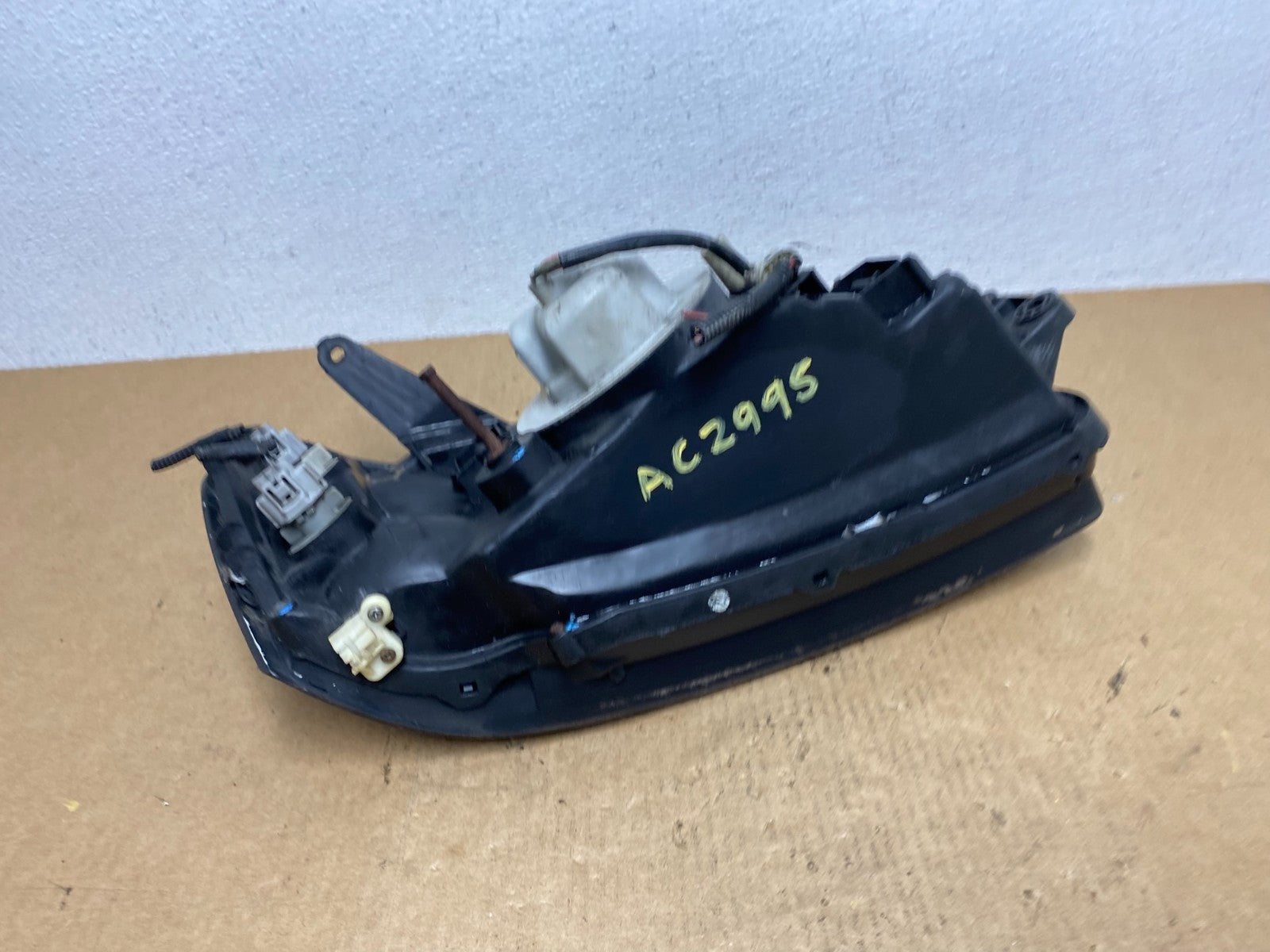 2001-2004 Subaru Legacy Outback Left Driver Lh Side Headlight AC2995 DW7