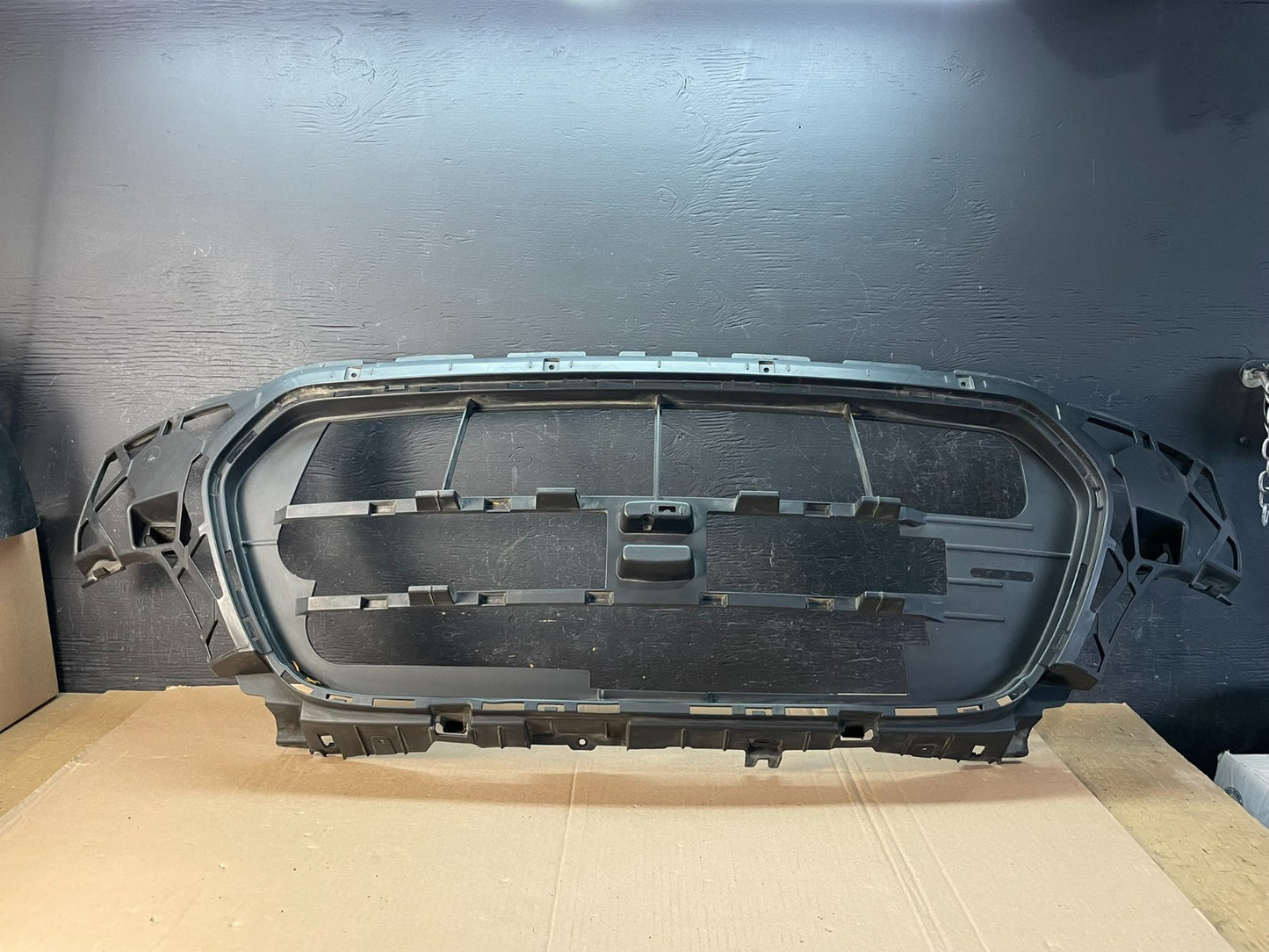 2015 to 2019 Ford Transit Front Upper Grill Grille Insert Support AD8347 DG0