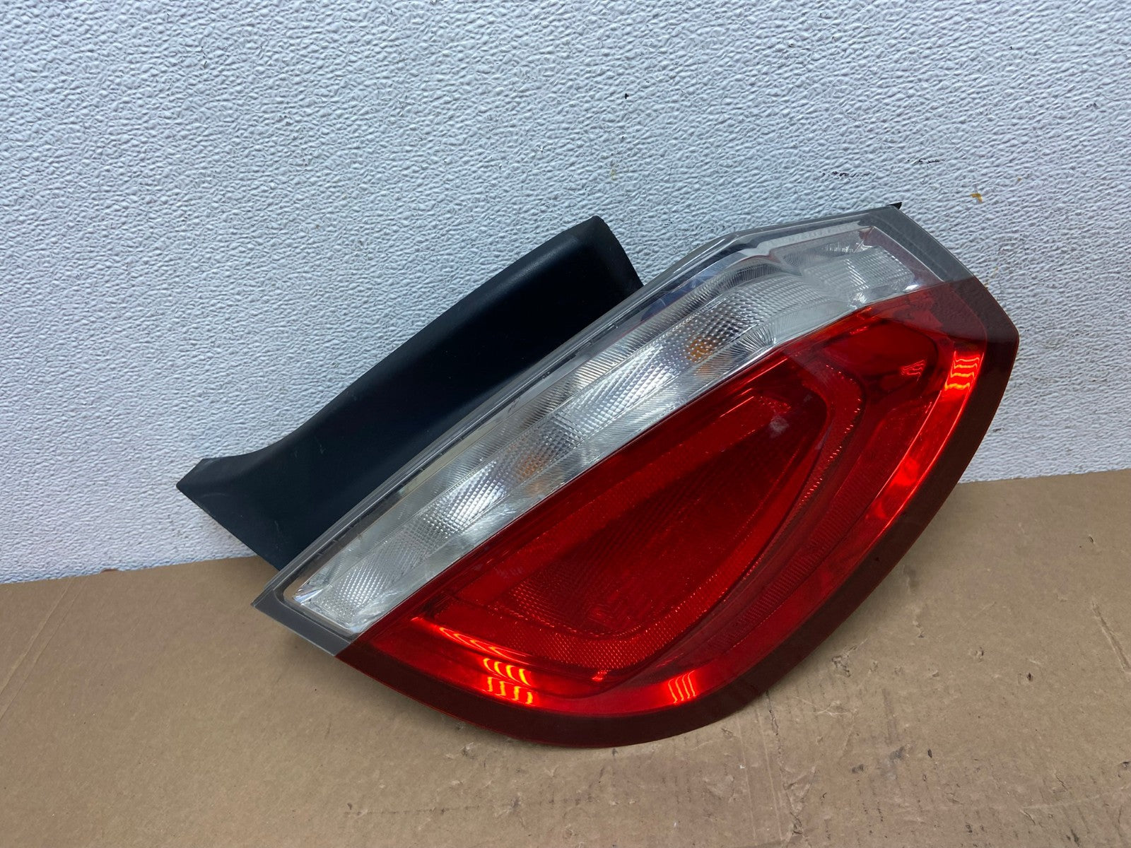 2009 2010 2011 2012 Lincoln Mks Right Passenger RH Side Tail Light AD7986 LK0