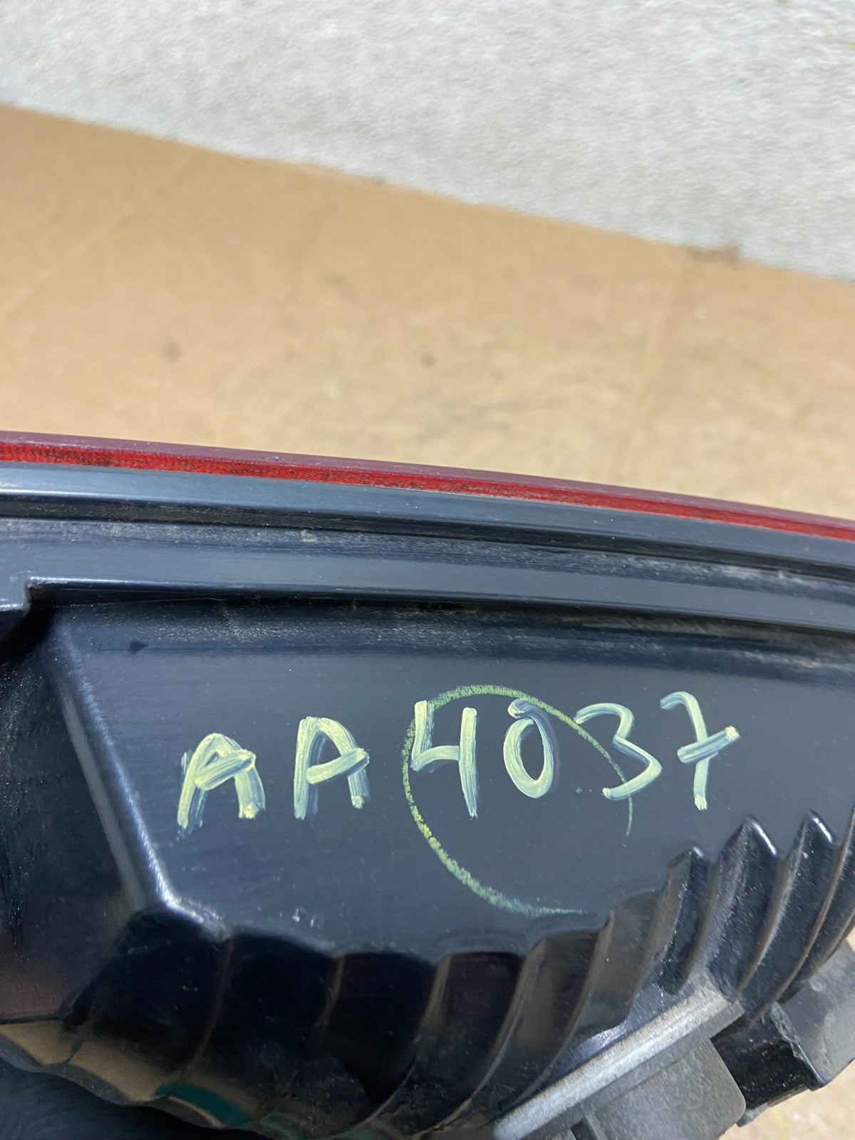 2009 2010 2011 Dodge Journey Left Driver Inner Trunk Lid Tail Light Oem AA40376