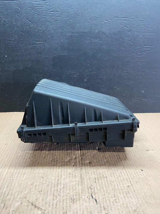 2007 to 2010 BMW X5 Air Intake Cleaner Filter Housing Box OEM A9446 DG10