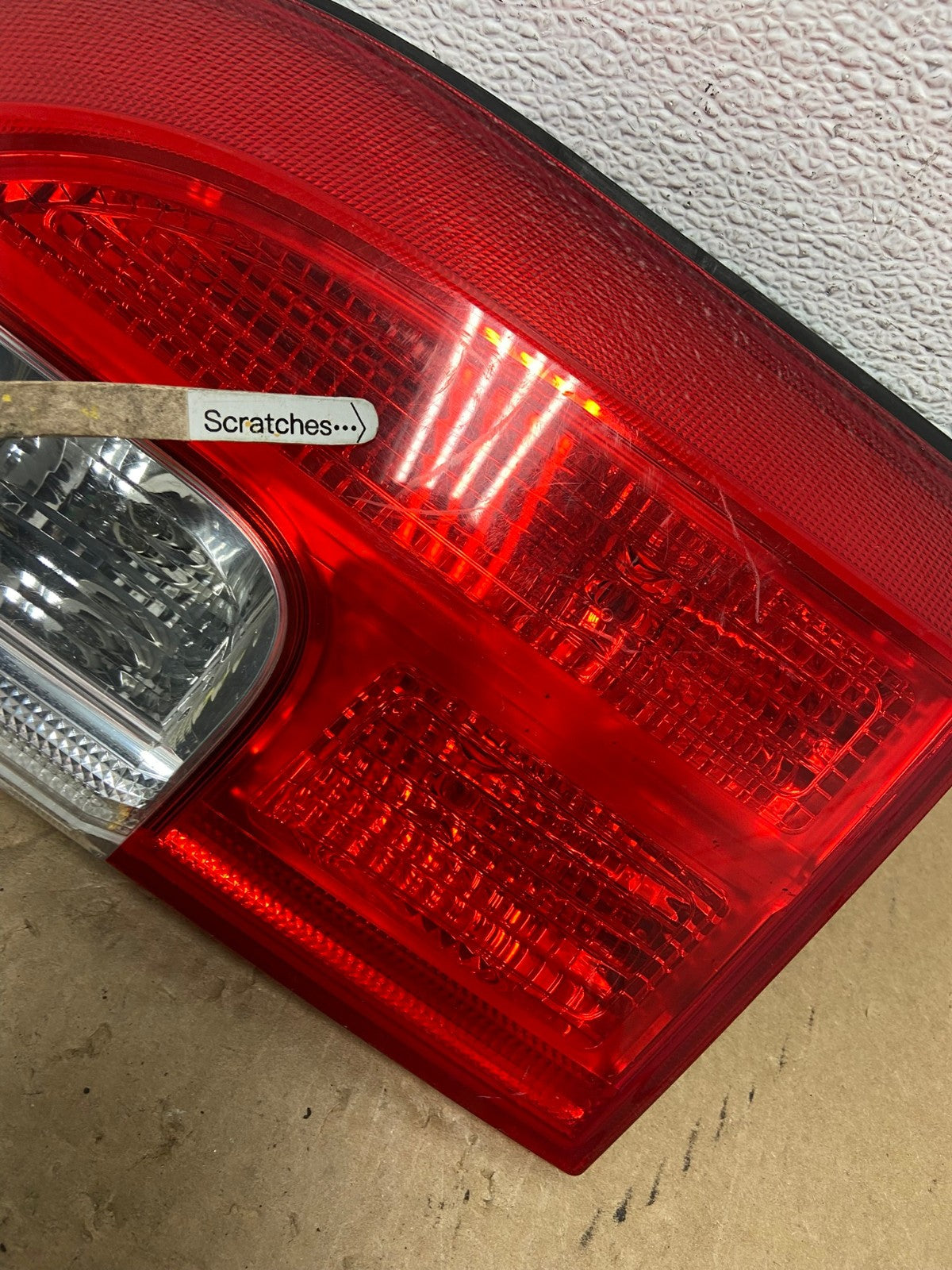 2010 - 2017 GMC Terrain Tail Light Inner Right Passenger Rh Oem AC1476 LK3
