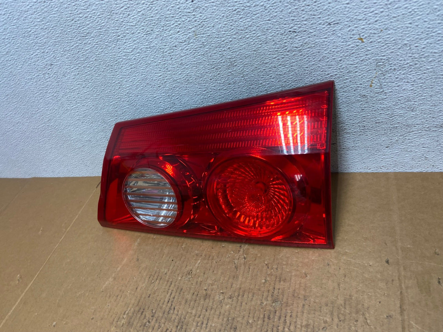 2006 to 2010 Toyota Sienna Right Passenger Rh Inner Tail Light AE0199 LK1