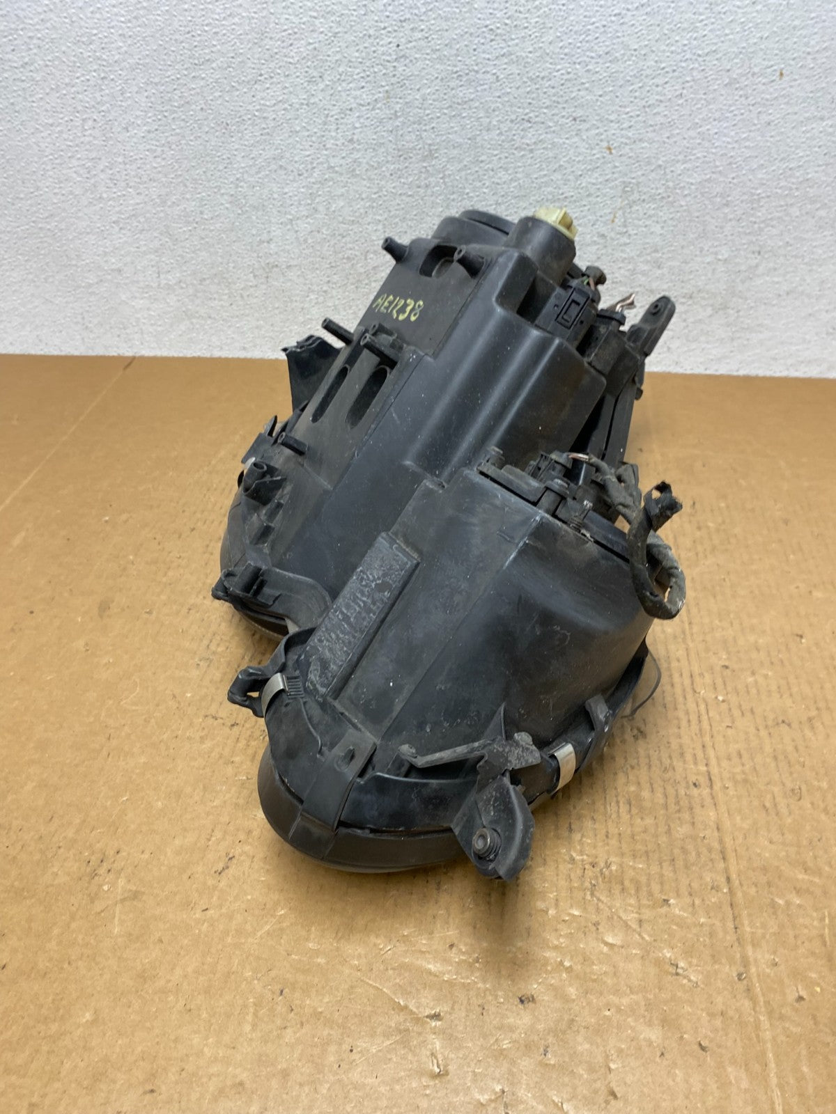 2003-2006 Mercedes E E320 E350 Left Driver Lh Side Halogen Headlight AE1238 DW7