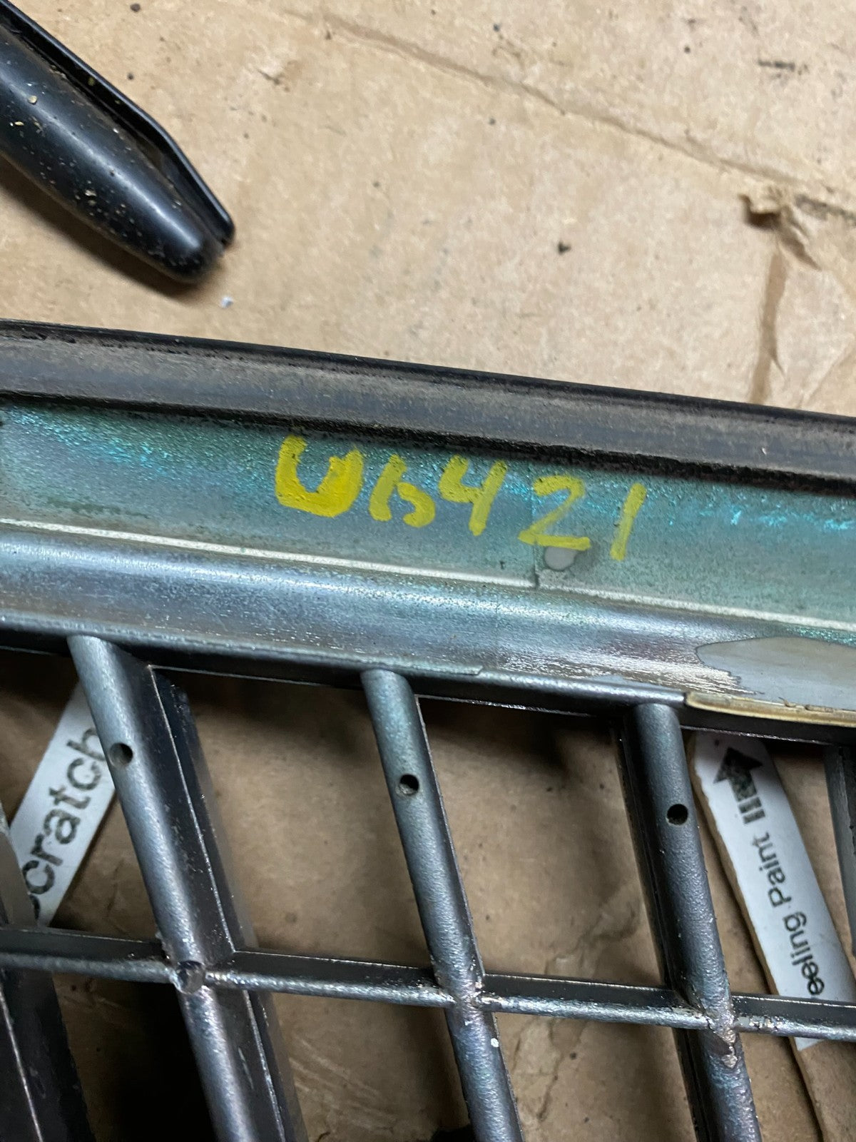2000 to 2001 Infiniti i30 Front Upper Grill Grille OEM OEM u6421 DG13