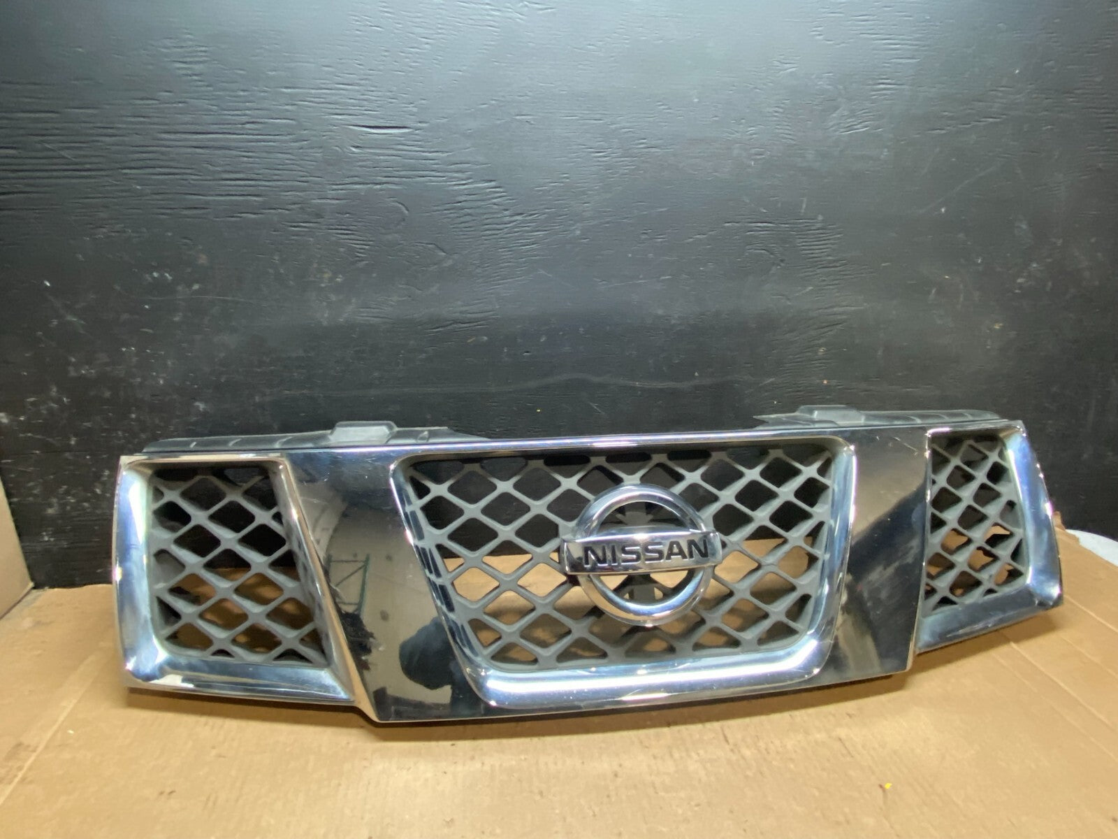 2005 - 2007 Nissan Pathfinder Chrome Front Upper Grill Grille G5569 Aftermarket0